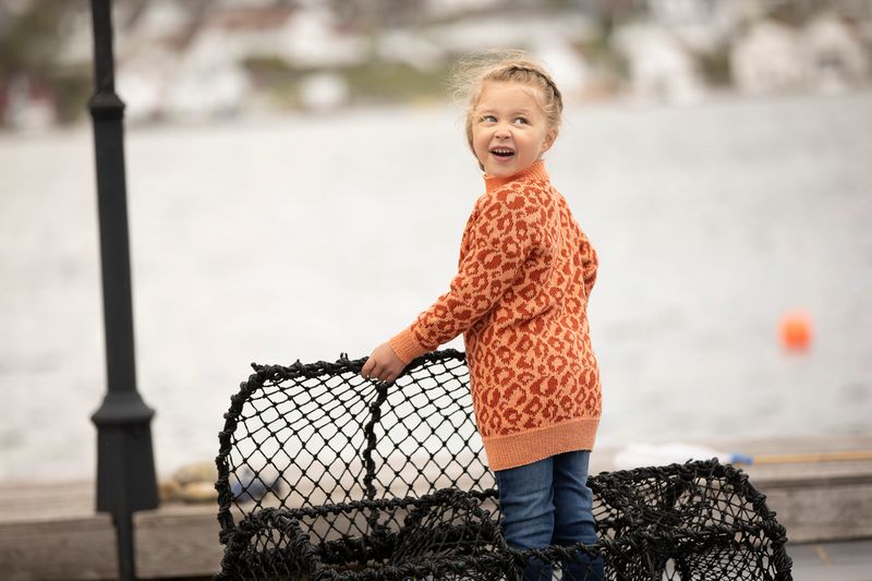 Leopard genser aprikos